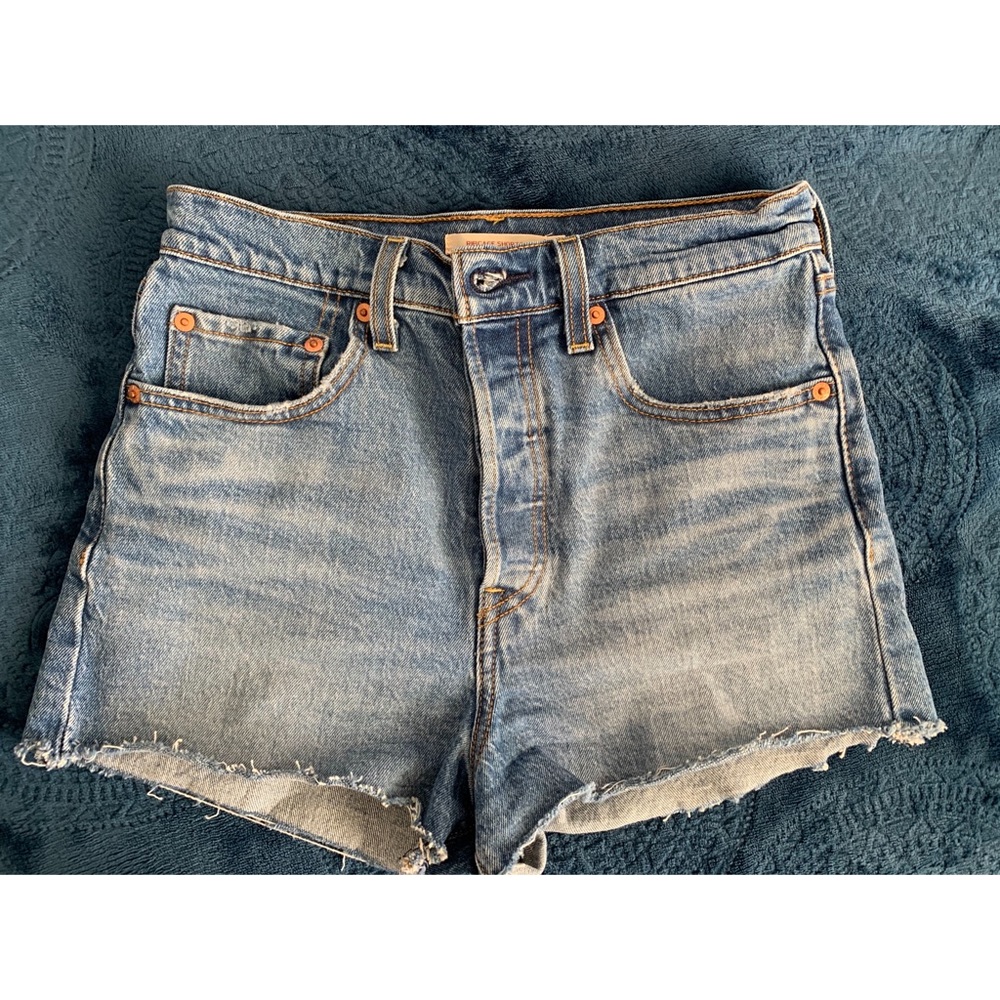 Levi’s 501 denim shorts